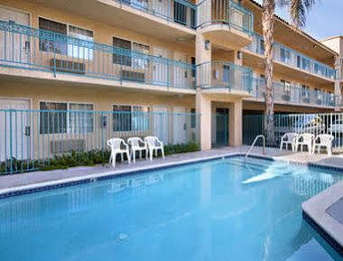 Days Inn By Wyndham Riverside Tyler Mall Esterno foto