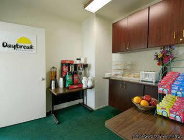 Days Inn By Wyndham Riverside Tyler Mall Esterno foto
